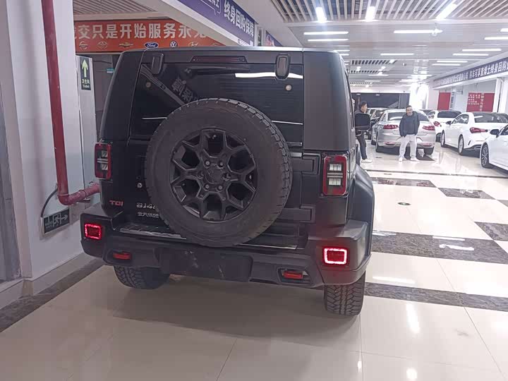 Фото 8 - BAIC Beijing BJ40