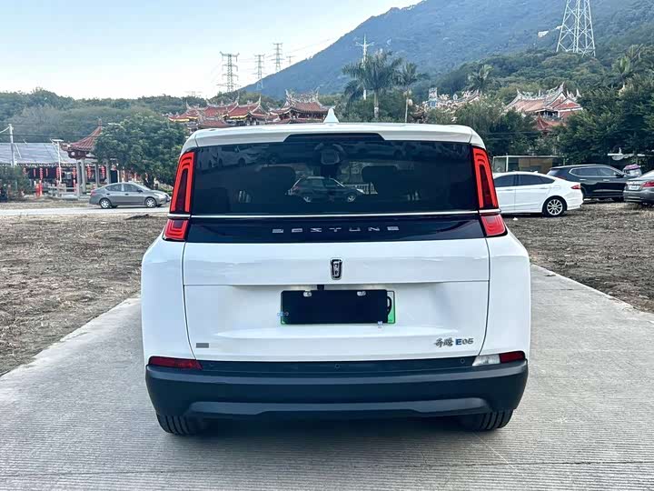 Фото 9 - Bestune NAT