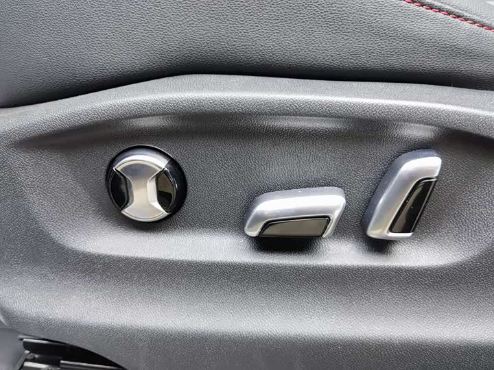 Фото 13 - Volkswagen Teramont X