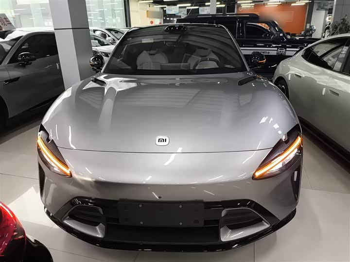 Фото 3 - Xiaomi YU7