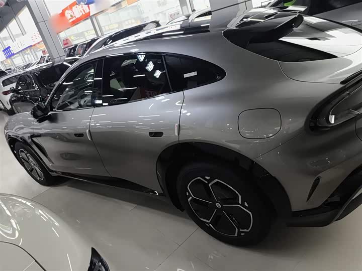 Фото 5 - Xiaomi YU7