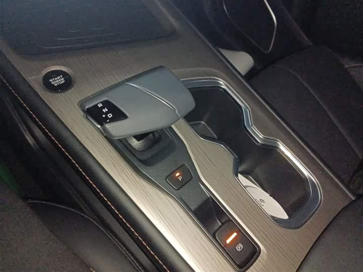 Фото 14 - Changan X7 Plus