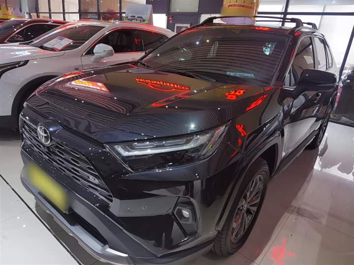 Фото 1 - Toyota RAV4