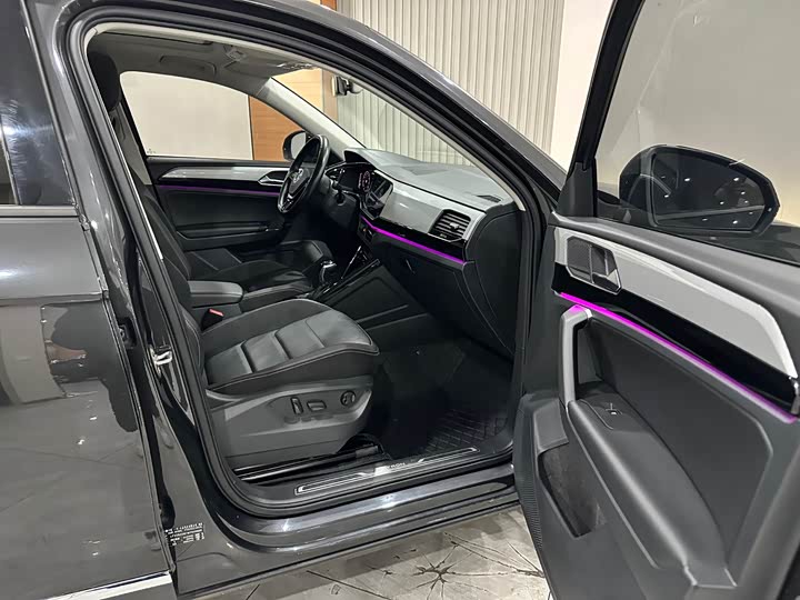 Фото 19 - Volkswagen Tayron