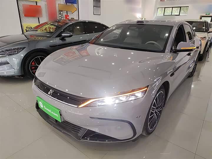 Фото 2 - BYD Han