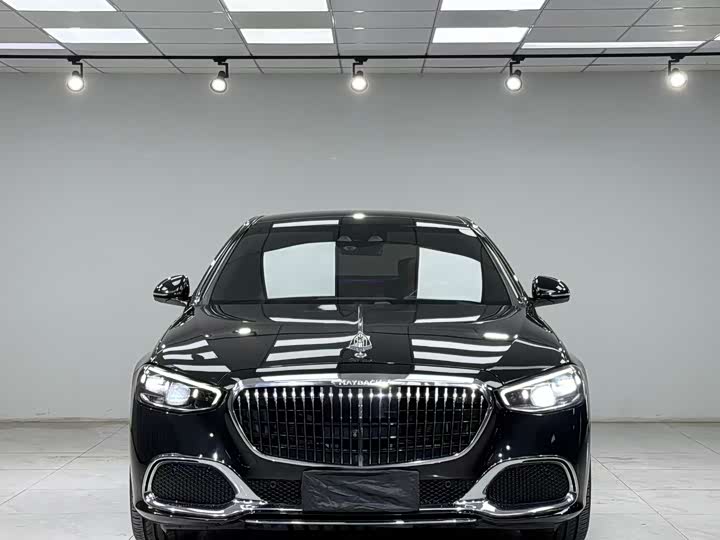 Фото 1 - Mercedes-Benz Maybach S-Class