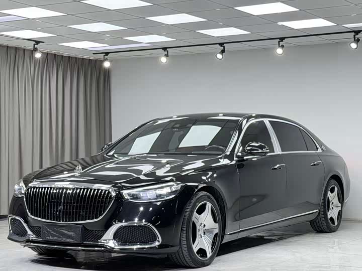 Фото 2 - Mercedes-Benz Maybach S-Class
