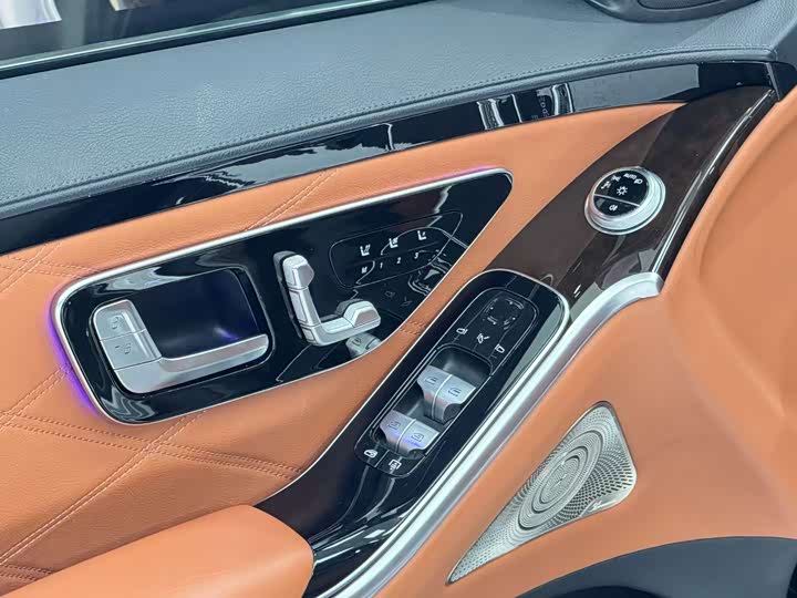 Фото 5 - Mercedes-Benz Maybach S-Class