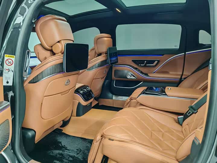 Фото 8 - Mercedes-Benz Maybach S-Class