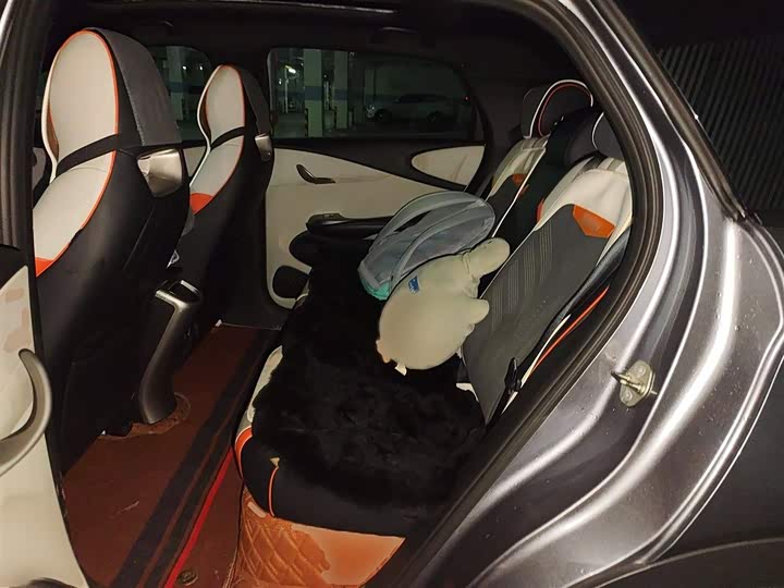 Фото 15 - BYD Dolphin