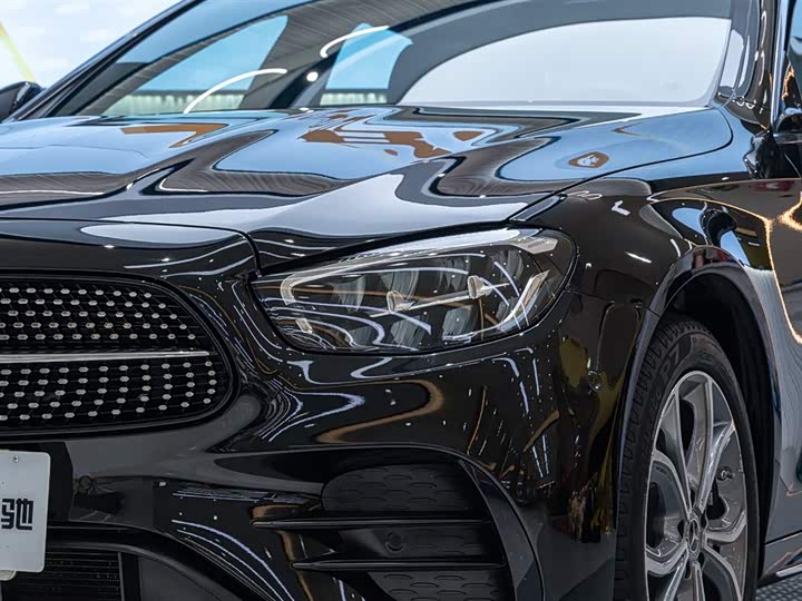 Фото 6 - Mercedes-Benz E-Class