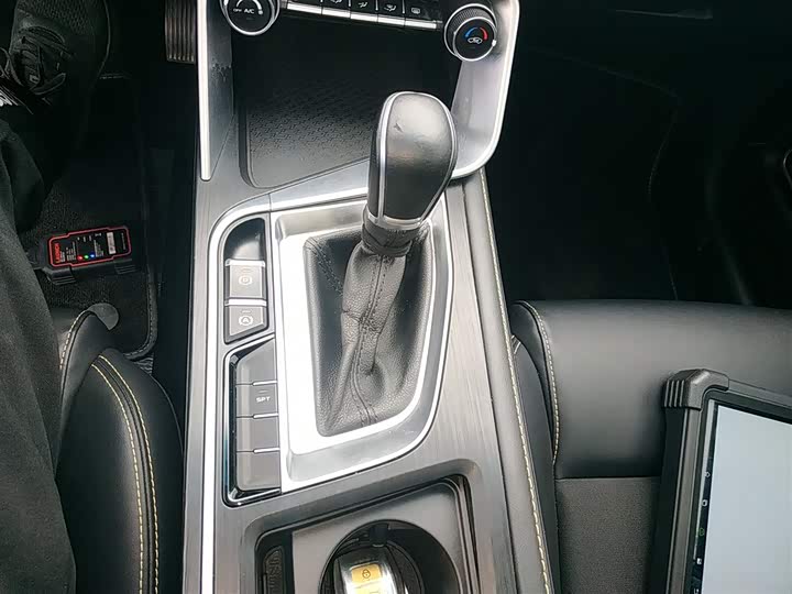 Фото 14 - Geely Binrui