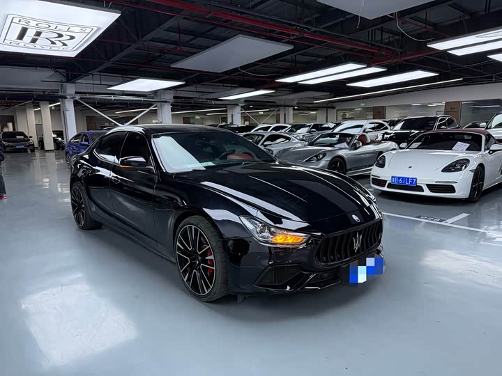 Фото 3 - Maserati Ghibli