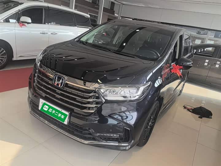 Фото 1 - Honda Odyssey