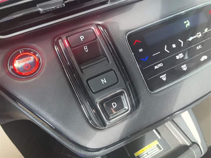 Фото 14 - Honda Odyssey