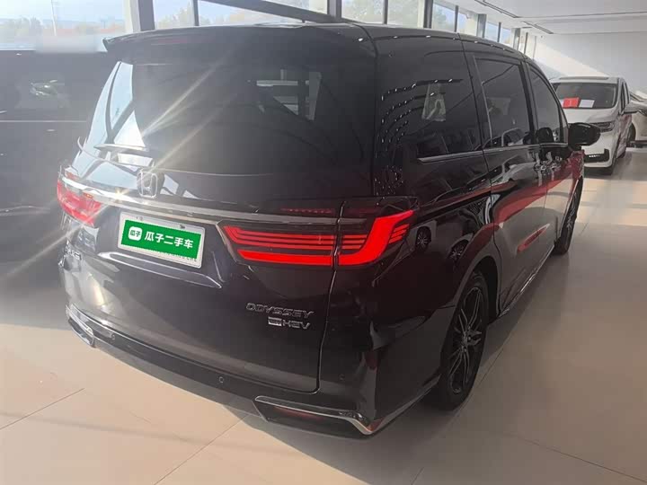 Фото 7 - Honda Odyssey