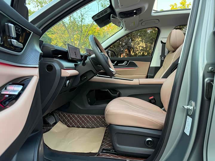 Фото 12 - Chery Tiggo 8L