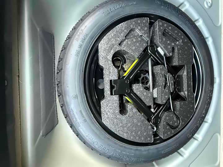 Фото 34 - Chery Tiggo 8L