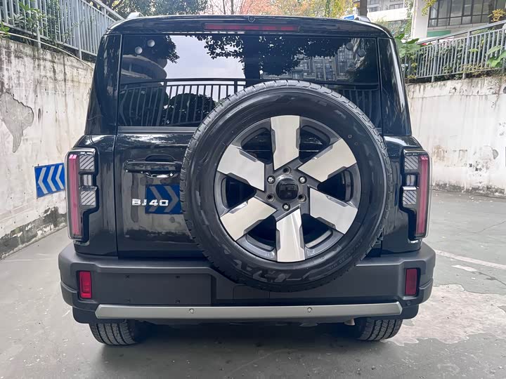 Фото 13 - BAIC Beijing BJ40 Hybrid