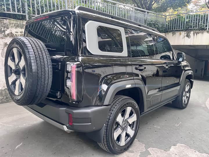 Фото 14 - BAIC Beijing BJ40 Hybrid