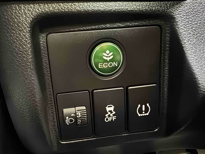 Фото 11 - Honda Vezel