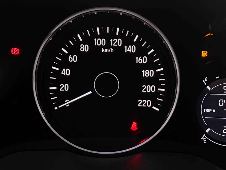 Фото 22 - Honda Vezel