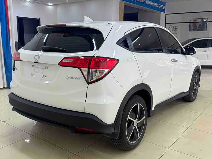 Фото 6 - Honda Vezel