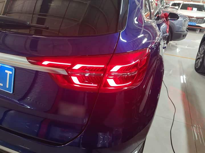 Фото 8 - Hongqi HS5