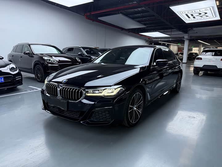 Фото 1 - BMW 5 Series