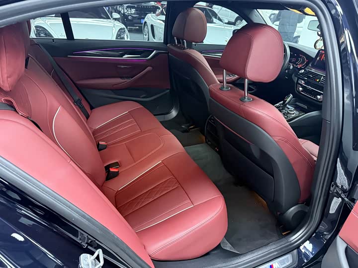 Фото 11 - BMW 5 Series