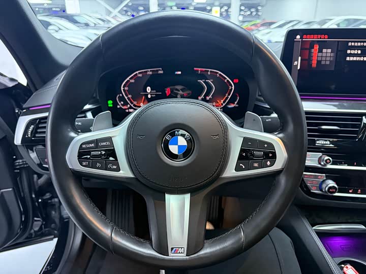 Фото 14 - BMW 5 Series