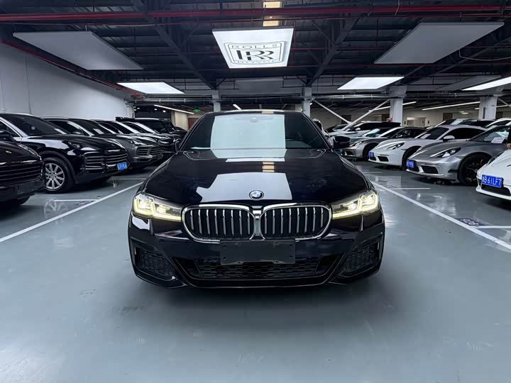 Фото 2 - BMW 5 Series