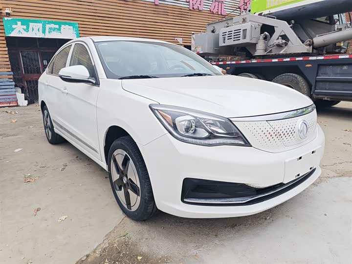 Фото 4 - Dongfeng Aeolus E70