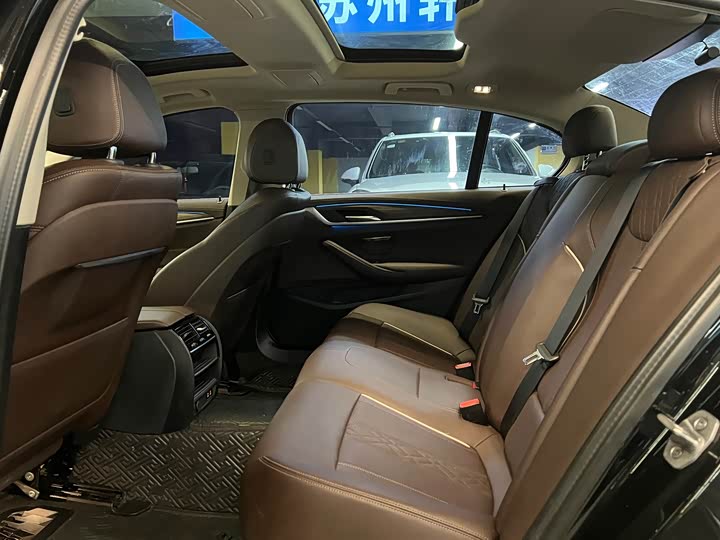 Фото 11 - BMW 5 Series Hybrid