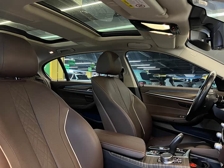 Фото 19 - BMW 5 Series Hybrid