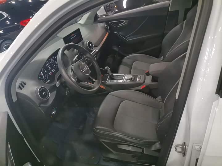 Фото 7 - Audi Q2L e-tron