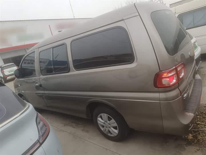 Фото 5 - Dongfeng Forthing Lingzhi M5