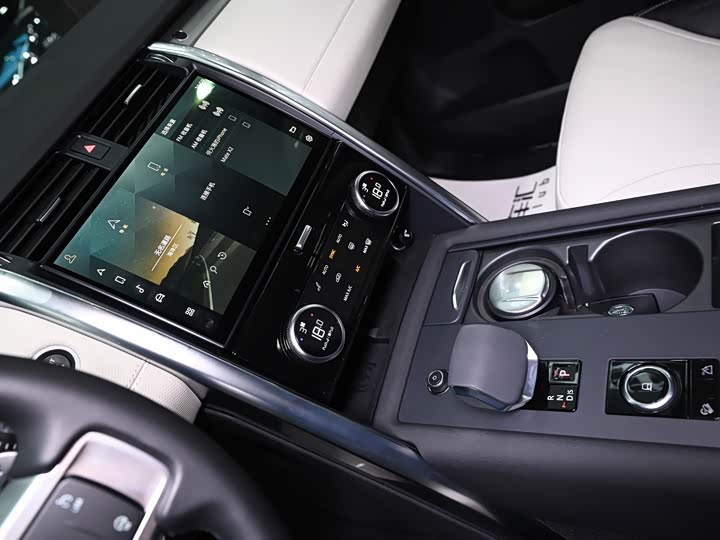 Фото 11 - Land Rover Discovery