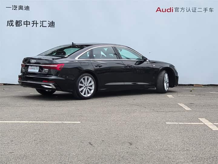 Фото 4 - Audi A6L