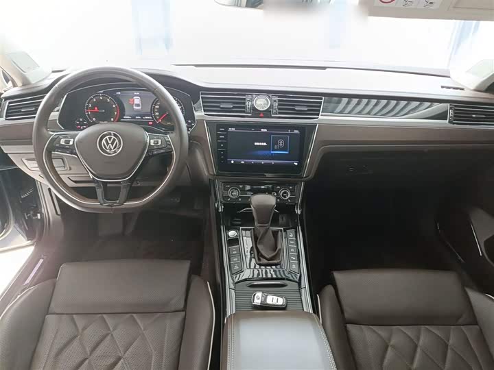 Фото 10 - Volkswagen Phideon