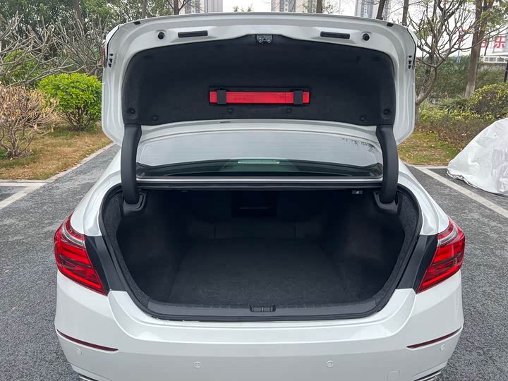 Фото 10 - Honda Inspire