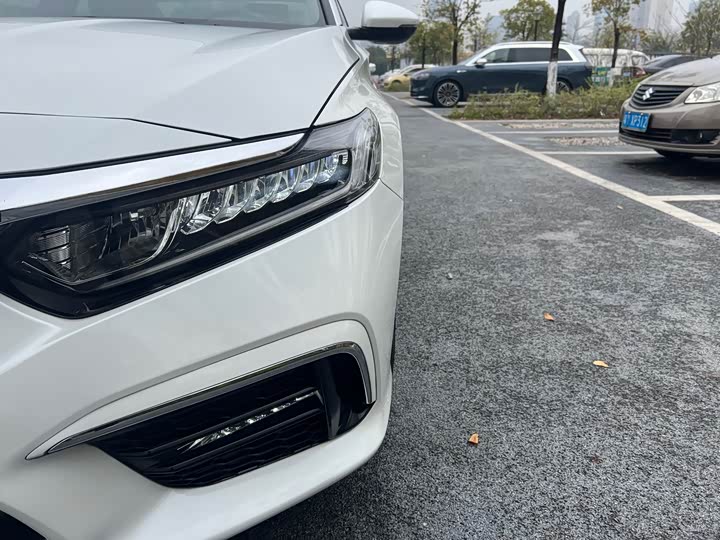 Фото 12 - Honda Inspire