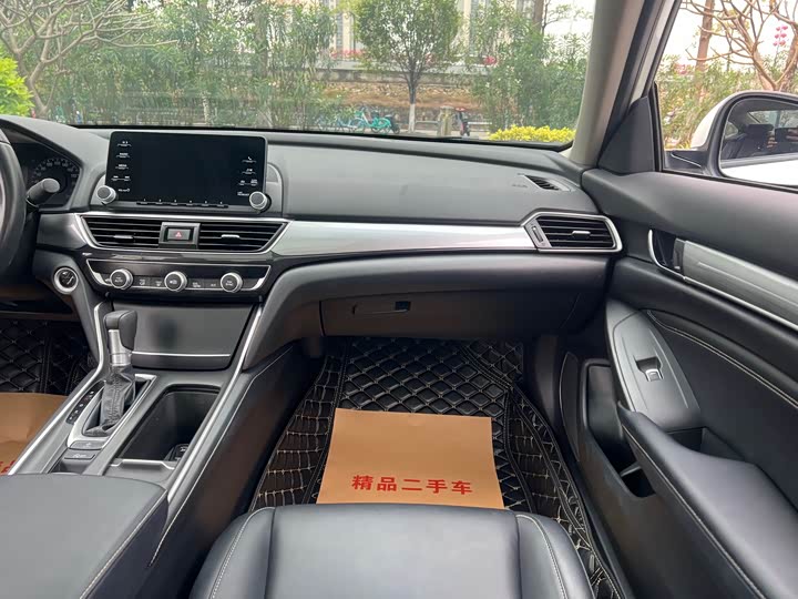 Фото 20 - Honda Inspire