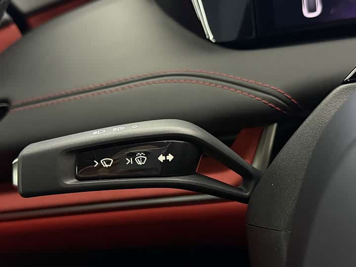 Фото 16 - Xiaomi SU7