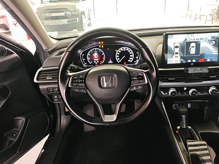 Фото 11 - Honda Accord