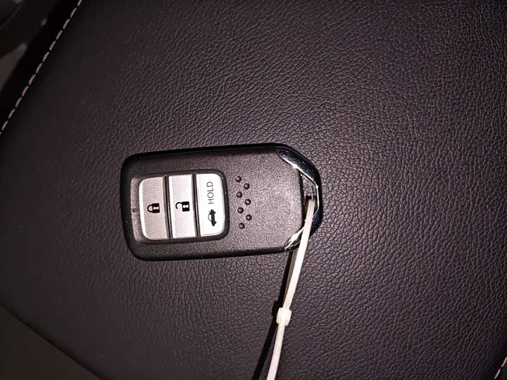 Фото 9 - Honda Accord