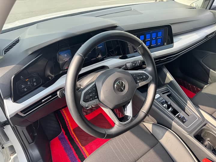 Фото 12 - Volkswagen Golf