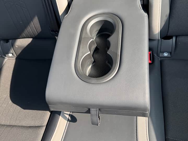 Фото 15 - Volkswagen Golf