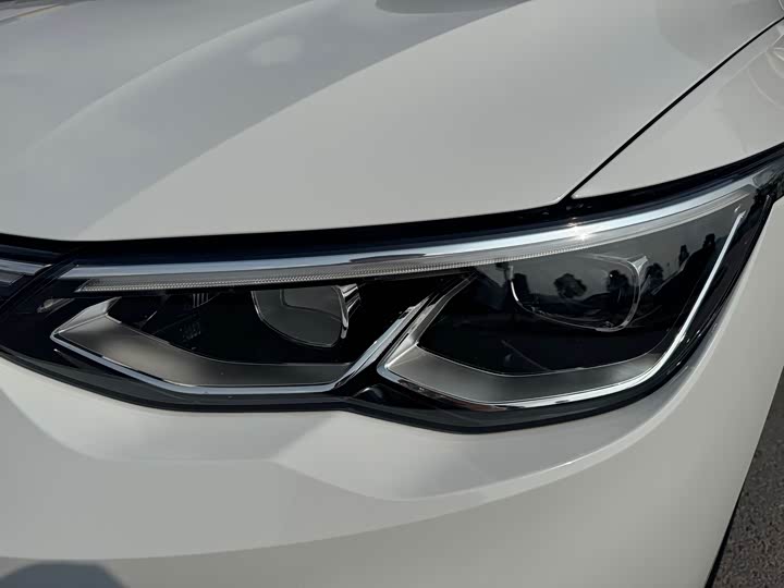 Фото 4 - Volkswagen Golf