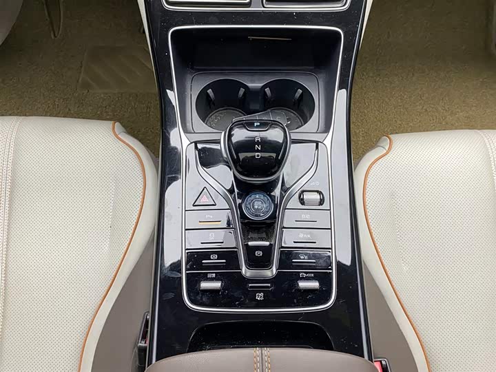 Фото 12 - BYD Qin Plus